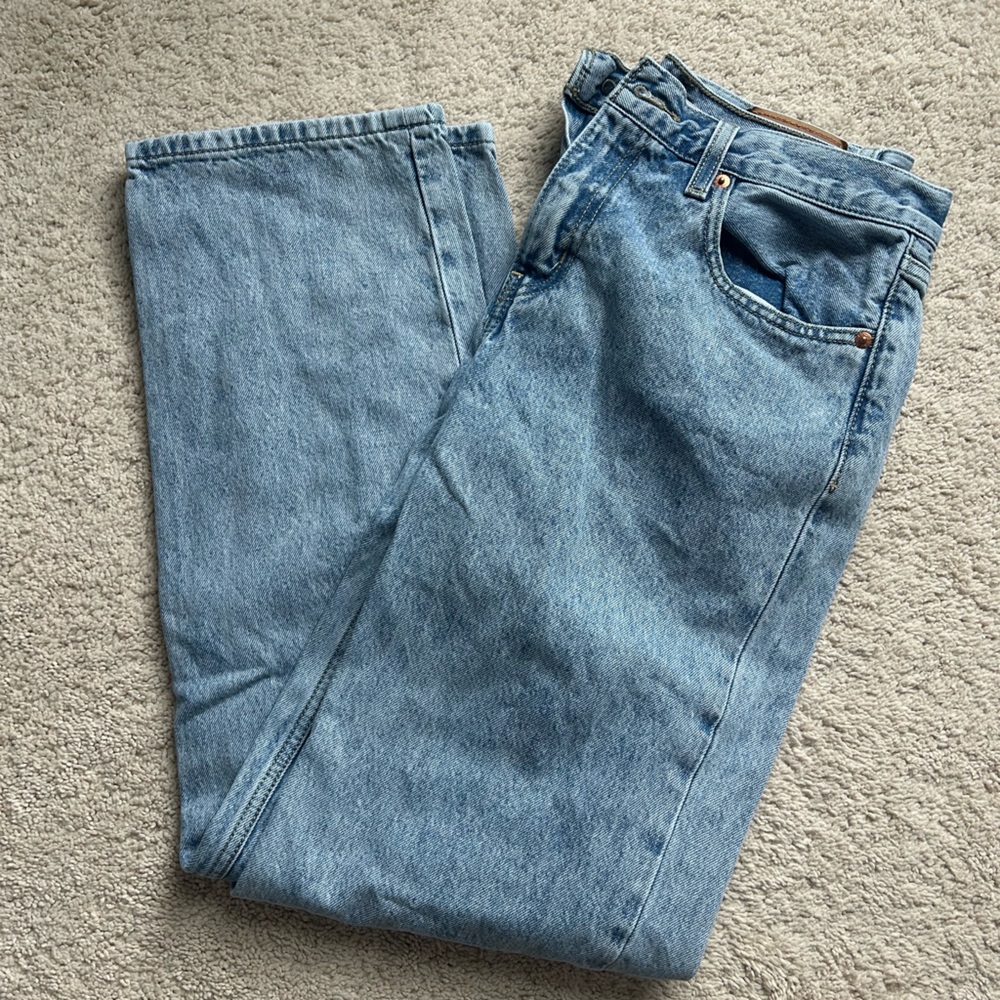 Levi Low Pro Jeans 🫐
